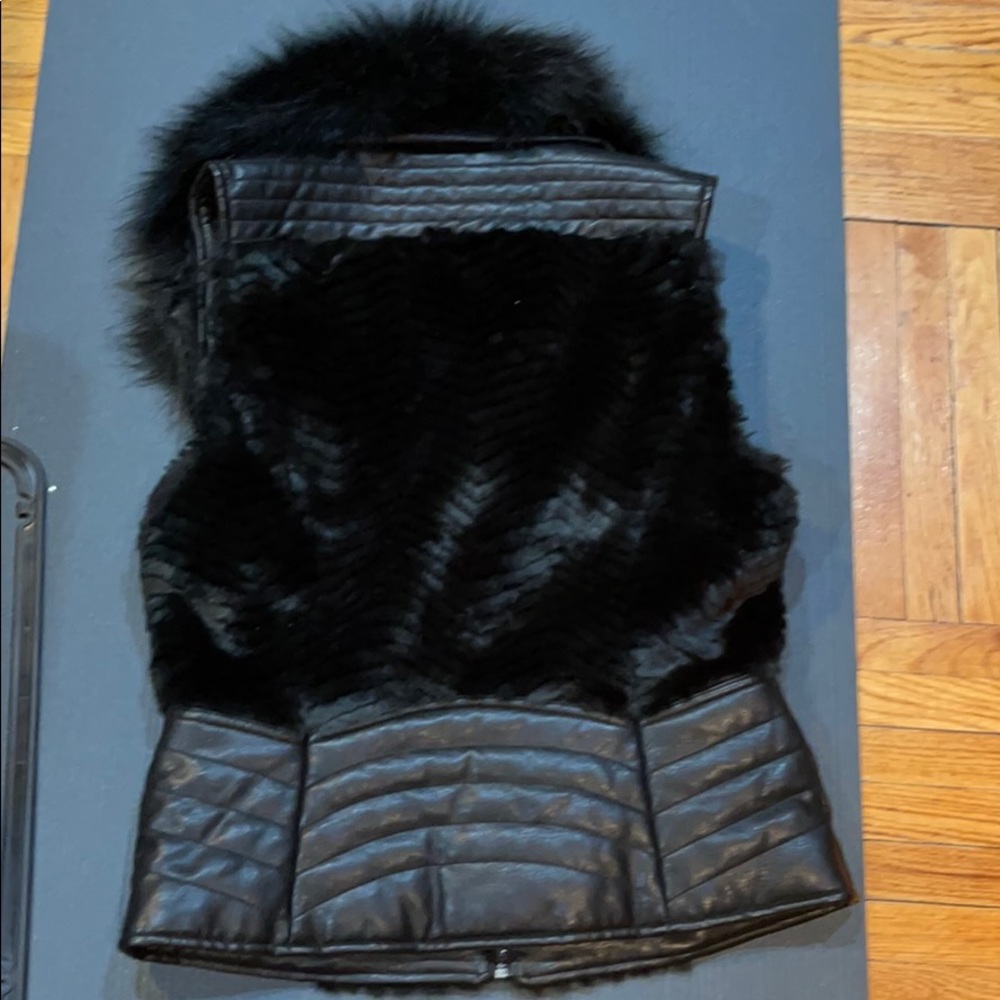 Vest - Picture 11 of 16